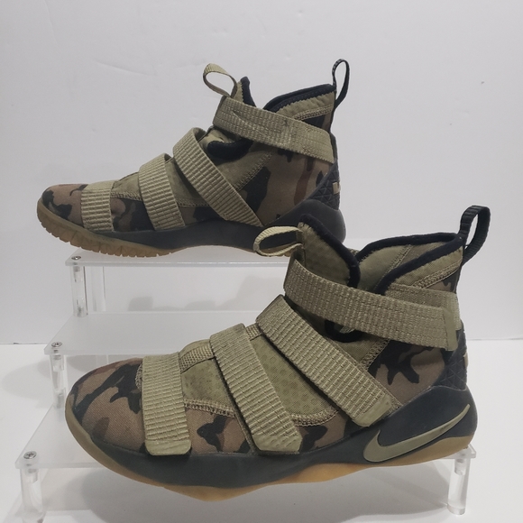Nike Zoom Lebron Soldier Camo Hi-top Basketball Sneakers
